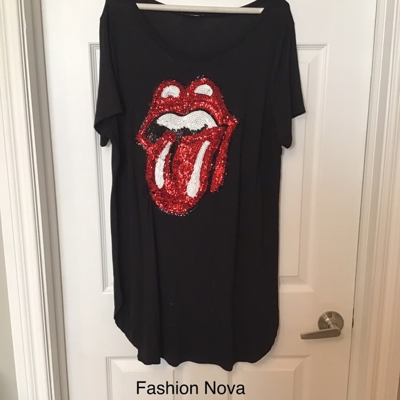 Fashion Nova Tops - Fashion Nova T-shirt